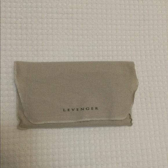 ✈️LEVENGER Black Leather Clutch Pouch w/ Dust Bag EUC - Picture 6 of 6